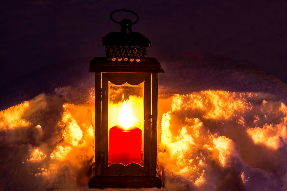 Mood candlelight snow