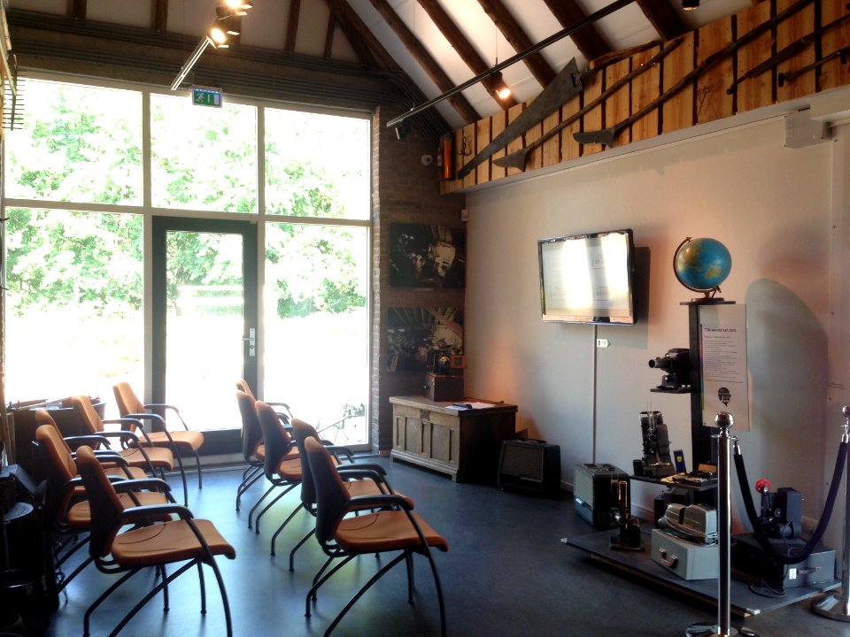 Collectie Brands bibliotheek filmzaal - 1