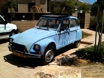 Collectible Citroen car Beer Sheeva Israel IMG 0379