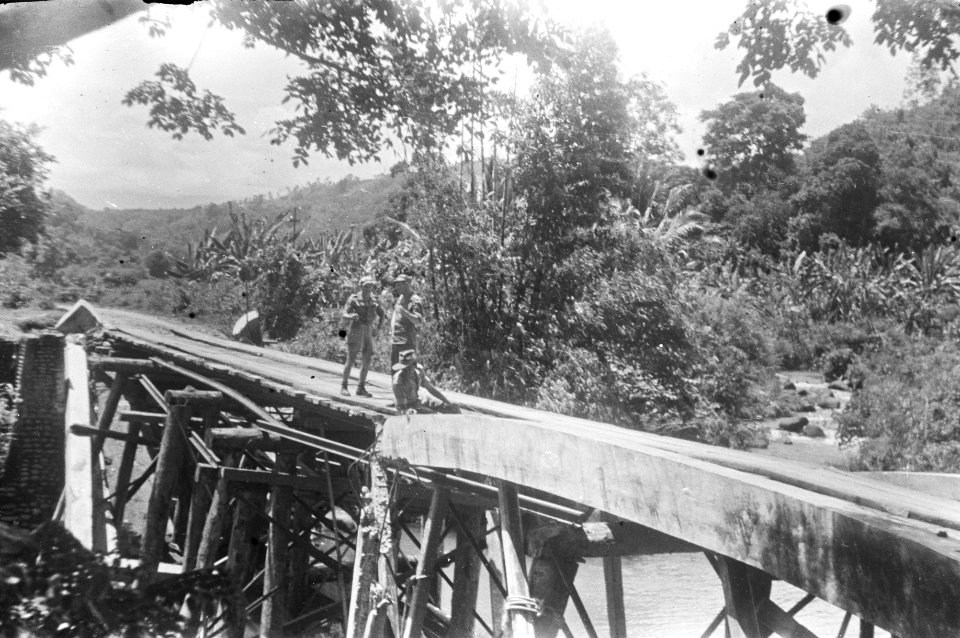Collectie Fotocollectie Dienst voor Legercontacten Indonesië, fotonummer 1548-1-, Bestanddeelnr 1548-1-4