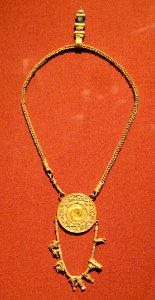 Collar with Medallion and Pendant, 200-300 AD, Roman, Alexandria, gold - Cleveland Museum of Art - DSC08278 photo