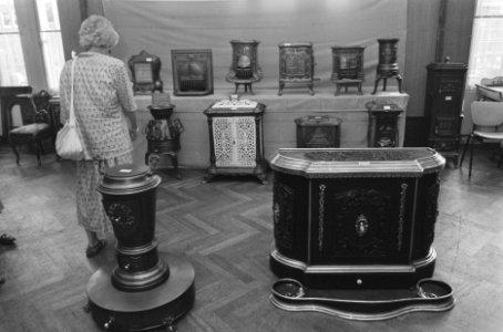 Collectie antieke kachels onder de hamer bij Sothebys Amsterdam, Bestanddeelnr 934-0701