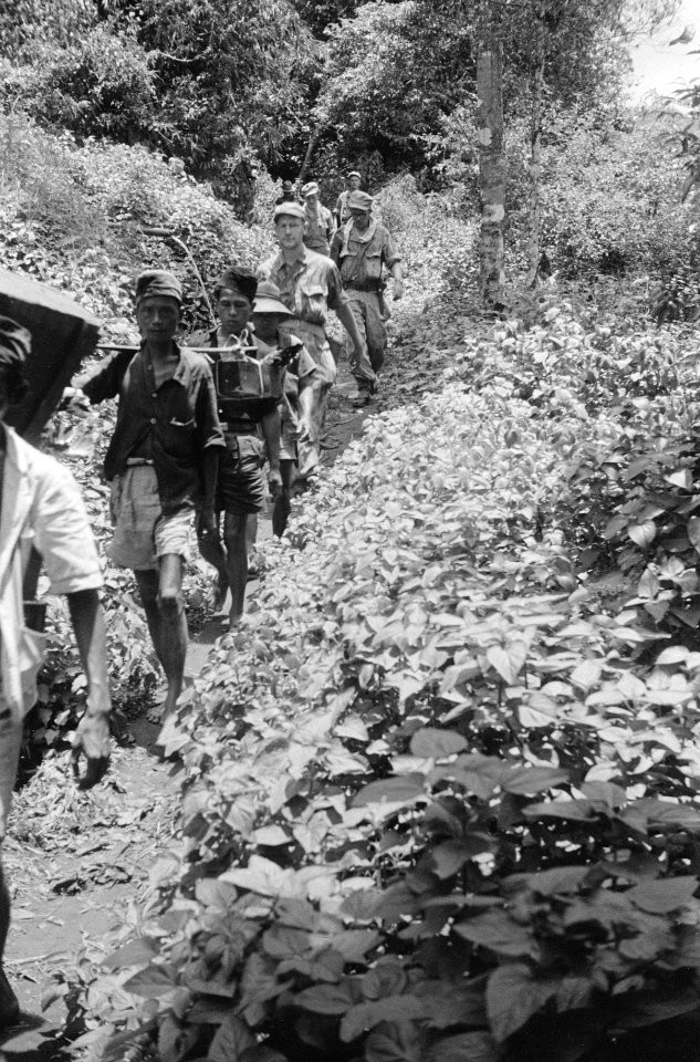 Collectie Fotocollectie Dienst voor Legercontacten Indonesië, fotonummer 1605-1-, Bestanddeelnr 1605-1-4