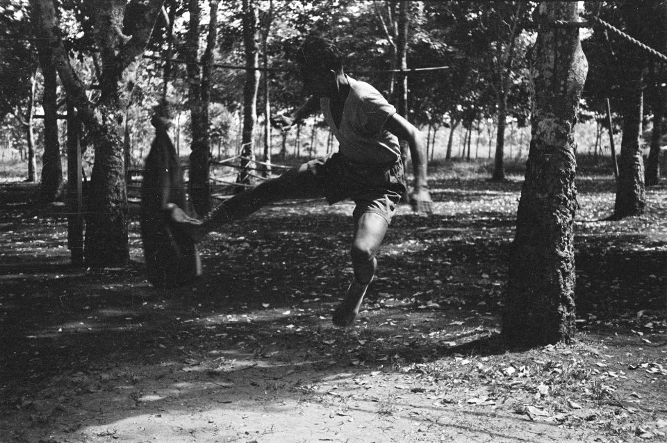 Collectie Fotocollectie Dienst voor Legercontacten Indonesië, fotonummer 242-1-3, Bestanddeelnr 242-1-3