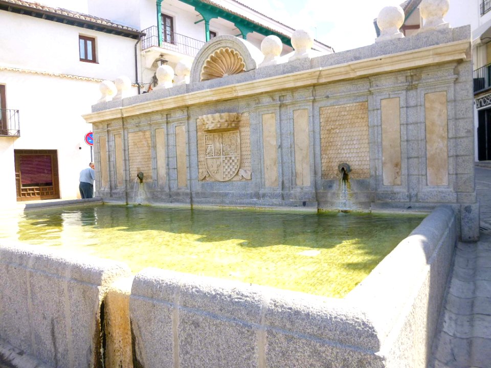 Chinchón - Plaza Mayor , Fuente Arriba 2