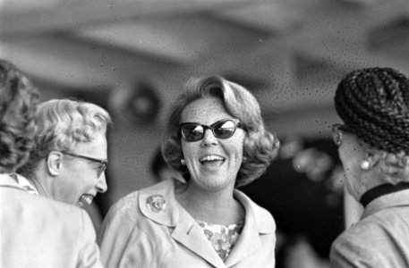 CHIO te Rotterdam, tweede dag, Prinses Beatrix was ook onder de aanwezigen (lach, Bestanddeelnr 916-8423