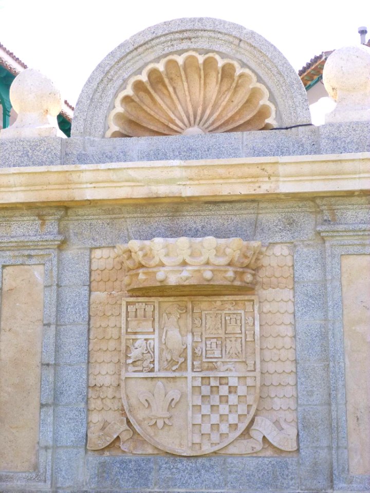 Chinchón - Plaza Mayor , Fuente Arriba 1