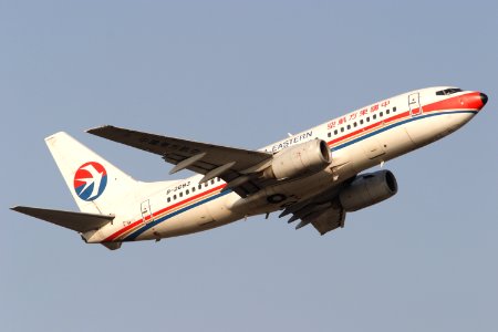 ChinaEasternAirlines B737 fukuoka 20081212145132