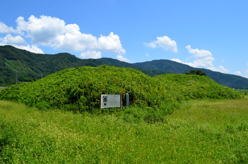 Chitose Kurumazuka Kofun zenkei