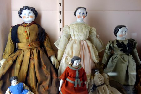 China doll heads, 1750-1870 - Fairbanks Museum and Planetarium - DSC04299