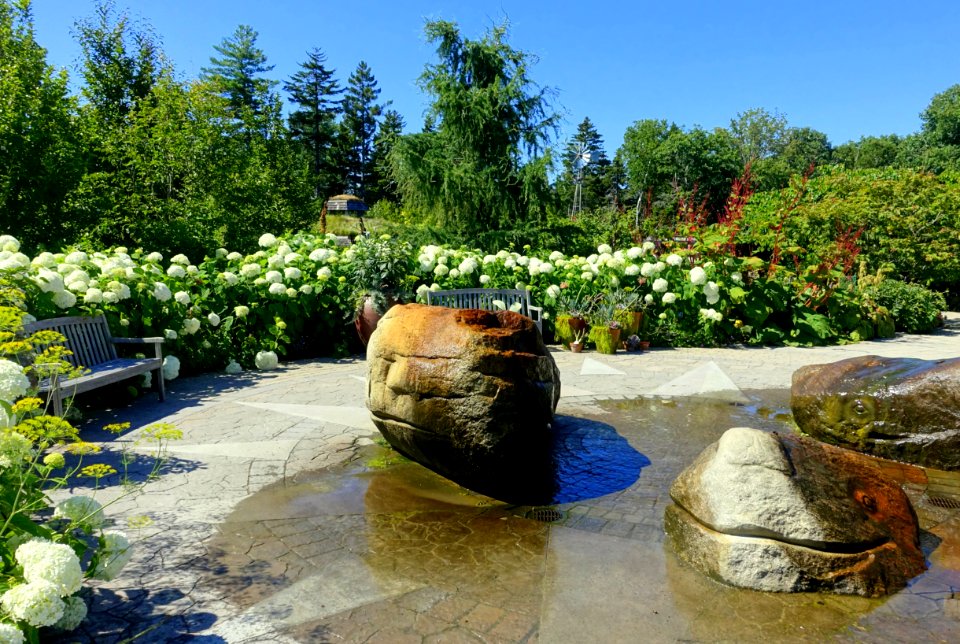 Children's Garden fountain - Coastal Maine Botanical Gardens - DSC03256