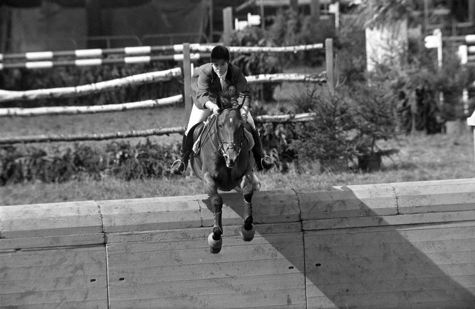 CHIO te Rotterdam pp + nr. 3 mej. B. Simpson (Canada) won de prijs der Amazones, Bestanddeelnr 922-7604