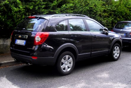 Chevrolet Captiva facelift black rear