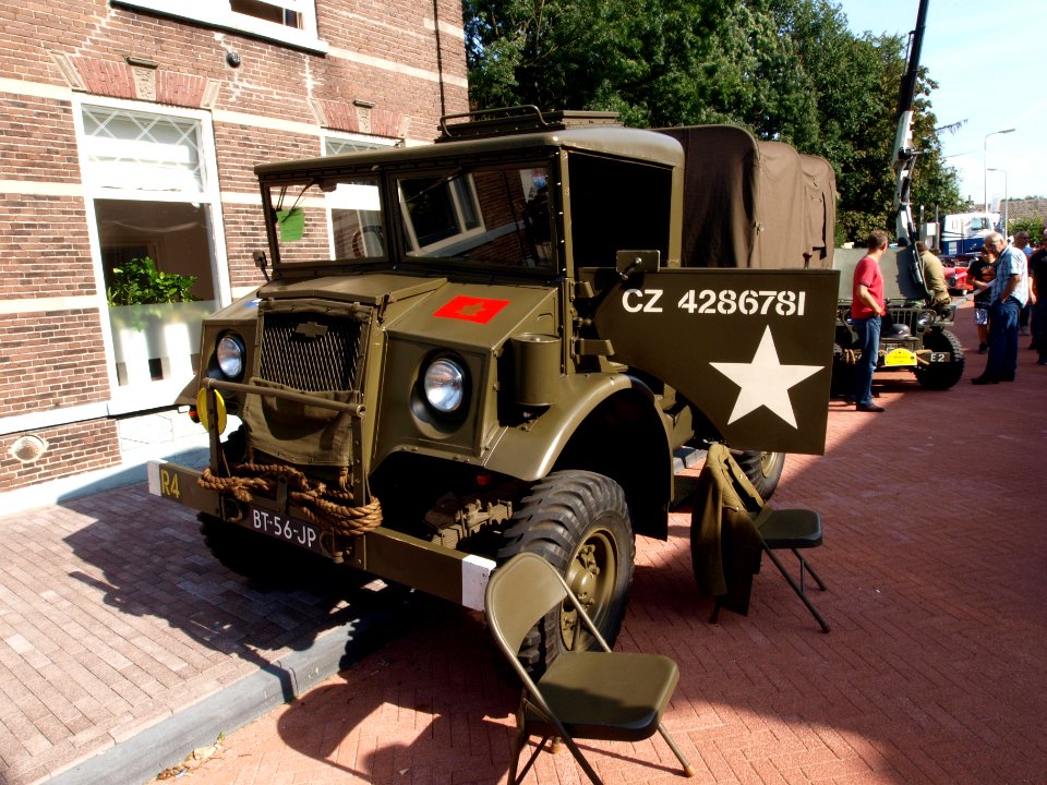 Chevrolet CMP pic2