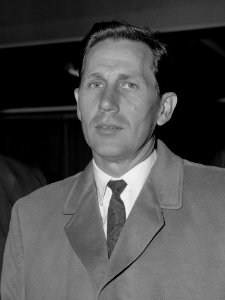 Chet Atkins (1965)