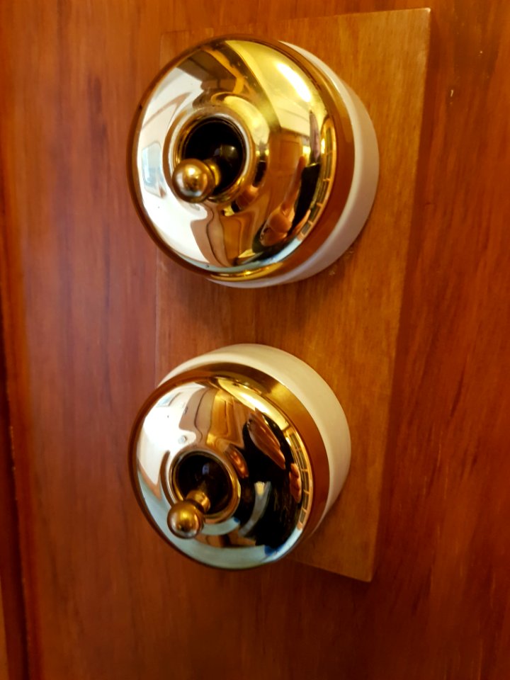 Chevening Flats light switch2