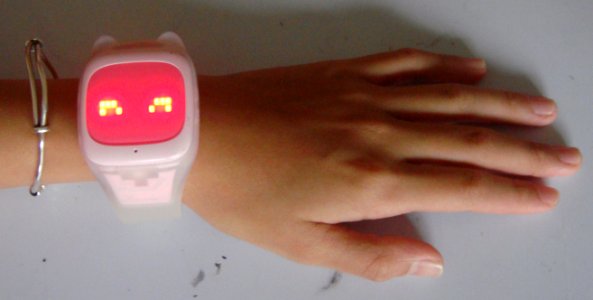 Child's phone watch (smartwatch) in China (girl)