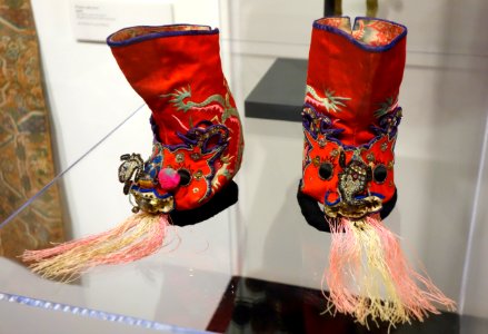 Child's boots, Ningbo, Zhejiang, China, 20th century, silk, satin - Textile Museum of Canada - DSC00851