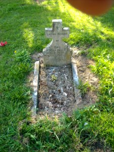 ChildsGraveFosterHill