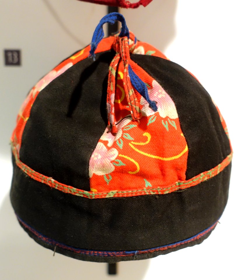Child's cap, Nung, Son Duong, Bac Giang, 1990 - Vietnamese Women's Museum - Hanoi, Vietnam - DSC04338