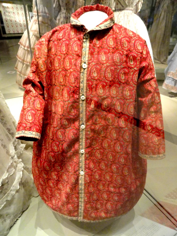 Child's coat, United States, c. 1850, cotton tabby - Patricia Harris Gallery of Textiles & Costume, Royal Ontario Museum - DSC09433