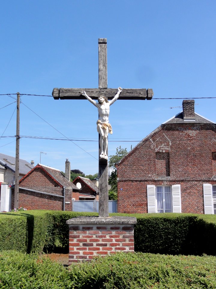 Chevresis-Monceau (Aisne) croix de chemin