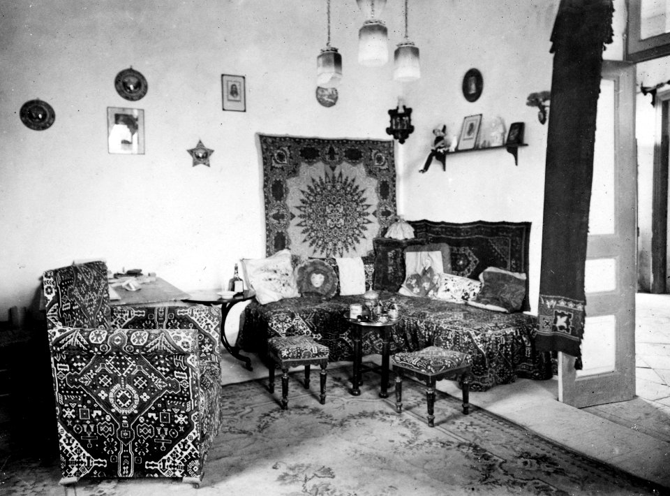 Chocolatas hus, salongen. Kition. Larnaca - SMVK - C02394