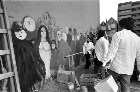 Chileense brigades beschilderen muren in Rotterdam in kader van Chilimanifestati, Bestanddeelnr 927-7037