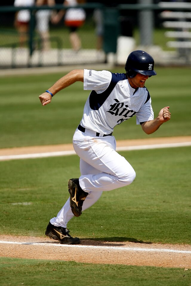 Running athlete game photo