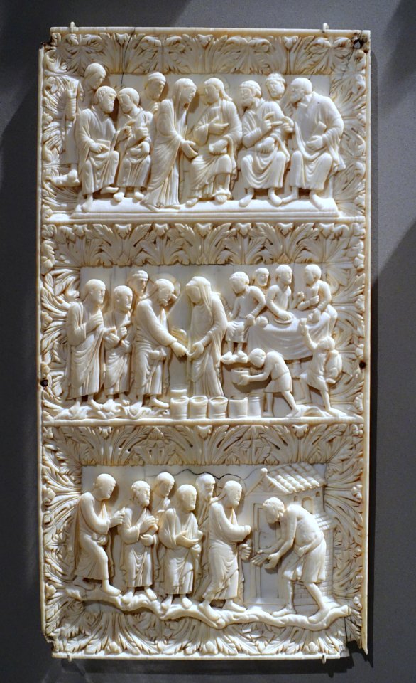 Christ and the Doctors, Wedding at Cana, Healing of the Leper, Metz, late 9th century, ivory - Bode-Museum - DSC03615