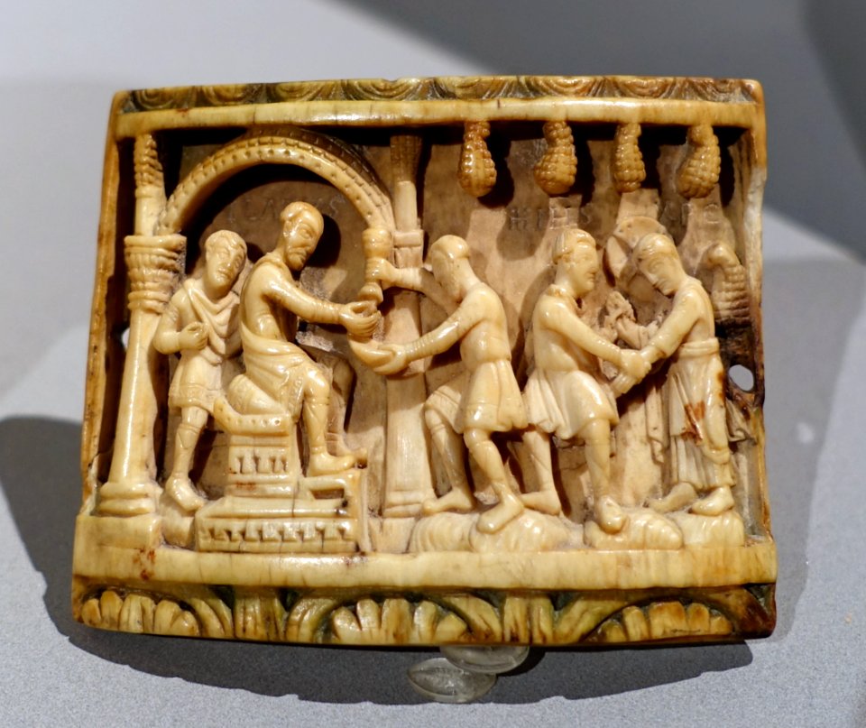 Christ before Pilate, probably Köln or Fulda, mid 11th century, ivory - Bode-Museum - DSC03620