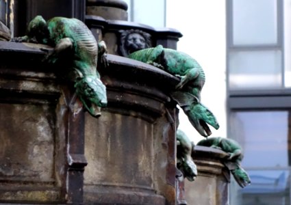 Cholerabrunnen creatures - Dresden, Germany - DSC07857