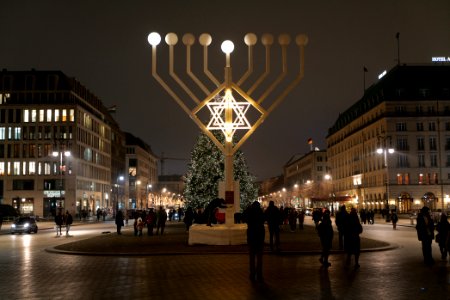 Christmas Hanukkah decoration Pariser Platz 2020-12-11 04