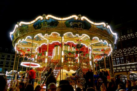 Christmas market carousel - Frankfurt am Main, Germany - DSC04167