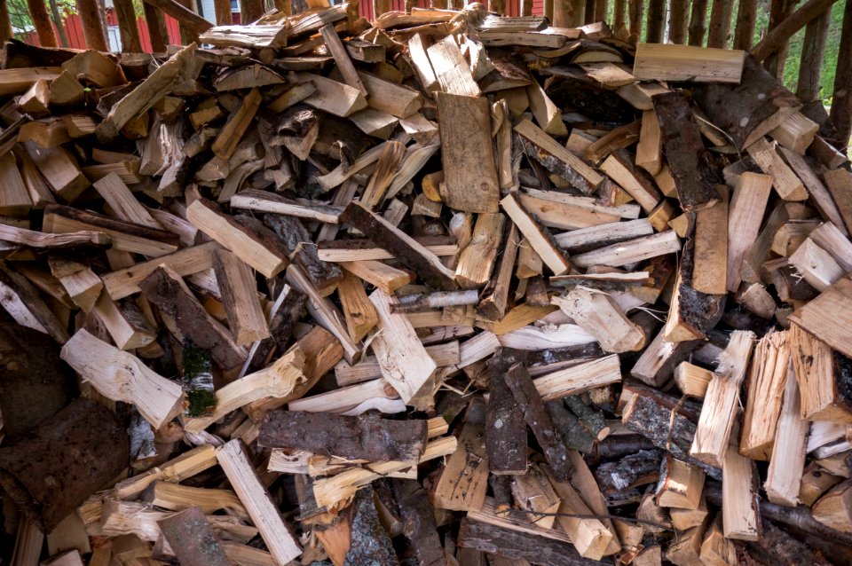 Chopped fire wood in wood shed at Fjällastugan
