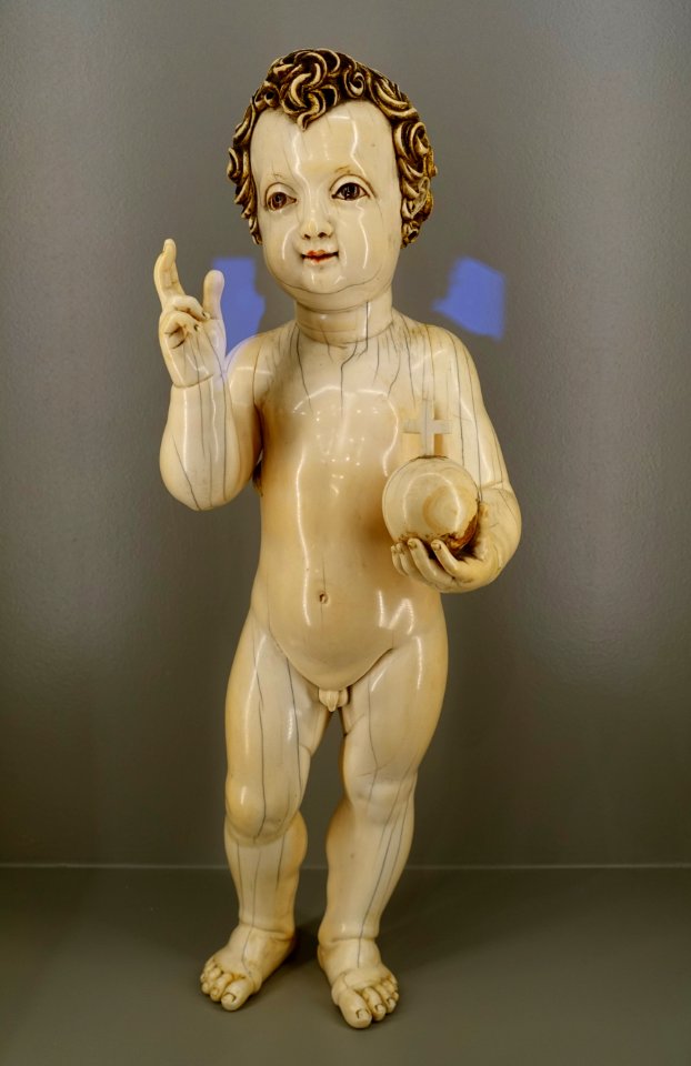 Christ Child, Philippines, c. 1580-1640 AD, ivory, gold, paint - Peabody Essex Museum - Salem, MA - DSC05210