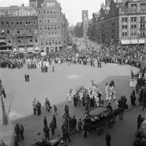 Chinees drakenspel, opgevoerd ter gelegenheid van de bevrijding van Nederland, Bestanddeelnr 900-7330