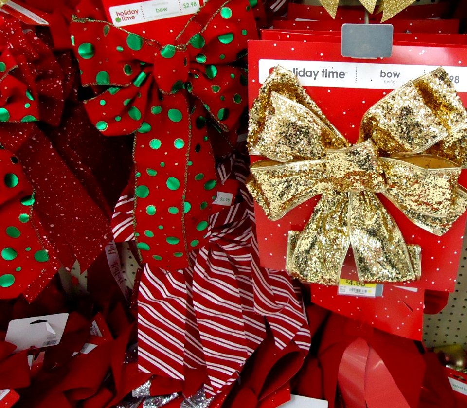 Christmas decorations in a store 5