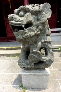 Chinese guardian lion, Haichuang Temple, picture2