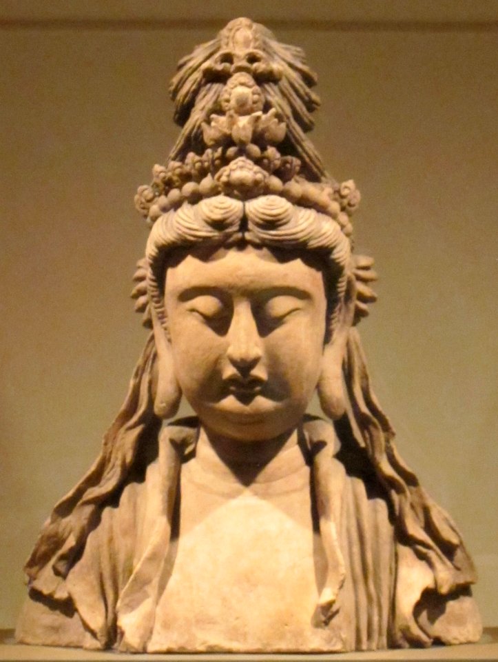 Chinese Bodhisattva Guanyin, 11th century, clay, Dayton Art Institute