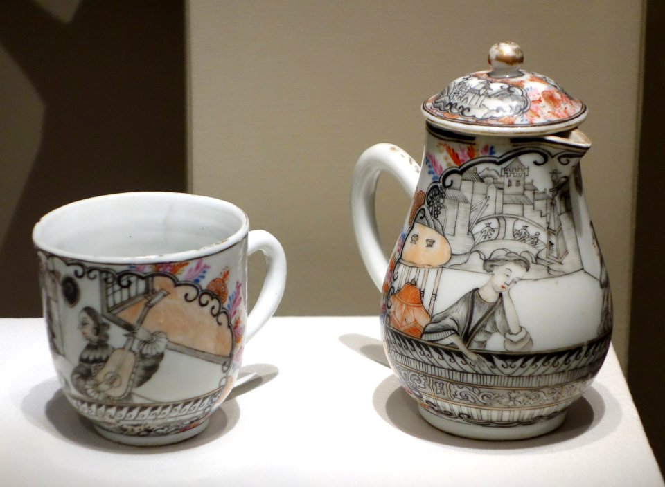 Chinese export porcelain - Chazen Museum of Art - DSC02328