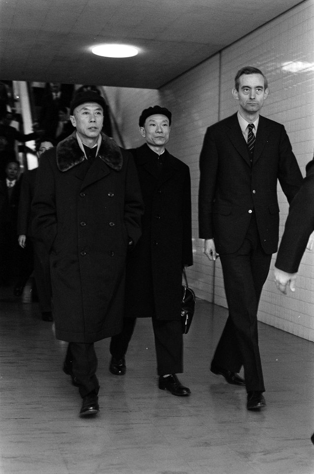Chinese Minister van Buitenlandse Handel Pai Hsiang Kuo op Schiphol, Bestanddeelnr 926-1633