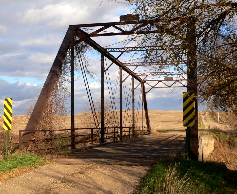 Choteau Creek 308 St bridge from WSW 1