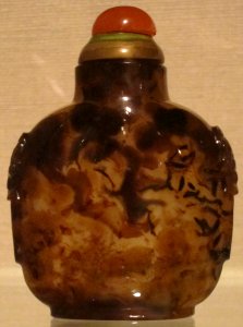 Chinese snuff bottle, 19th century, agate bottle with coral and brass stopper, Honolulu Museum of Art