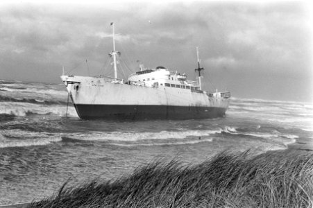 Chinese schip Wan Chun gestrand bij IJmuiden, Bestanddeelnr 926-0194