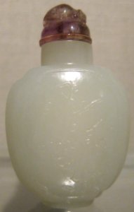 Chinese snuff bottle, c. 1750-1825, nephrite bottle with amethystine quartz stopper, Honolulu Museum of Art