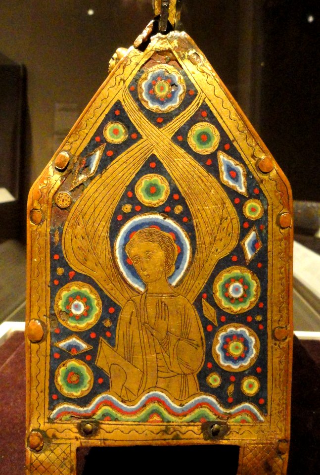 Chasse, view 3, about 1225-1250 AD, French, Limoges, gilded copper and enamel over oak core - - Cleveland Museum of Art - DSC08489