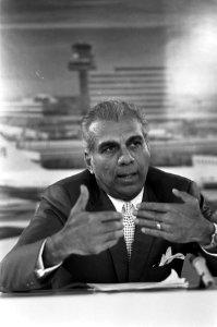 Cheddi Jagan , leider van de People Progressive Party van Gyana, tijdens persc, Bestanddeelnr 925-3708
