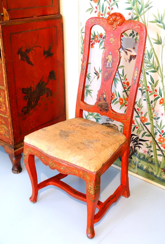 Chinoiserie chair, 2 of 2, unidentified - Museo Nacional de Artes Decorativas - Madrid, Spain - DSC08430