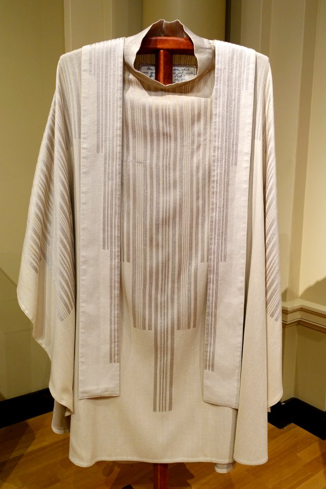 Chasuble and Stole worn by Pope John Paul II to celebrate Mass at Candlestick Park on Sept 18, 1987, fabric with silk thread - Saint Ignatius Church, San Francisco, CA - DSC02604